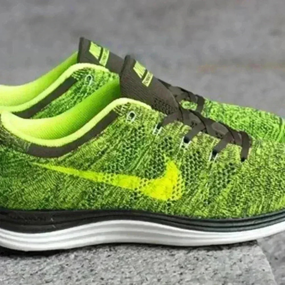 Nike Flyknit Lunar 1+ Running Shoe Featherweight Breathable 554887 size 7.5 - Picture 2 of 7